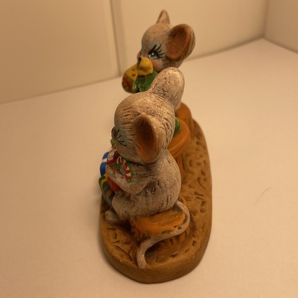 MCM Vintage Mouse  Mice Couple at Christmas Holiday Figurine hand painted - Picture 16 of 16